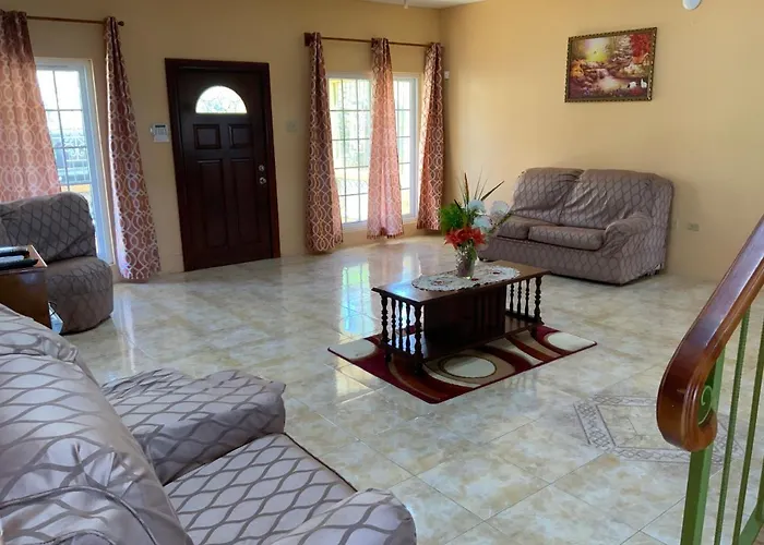 Holiday home Poinciana House