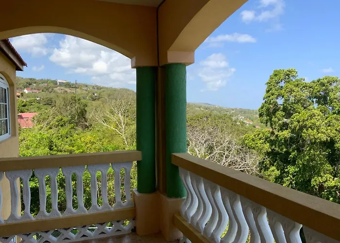 Poinciana House Holiday home *