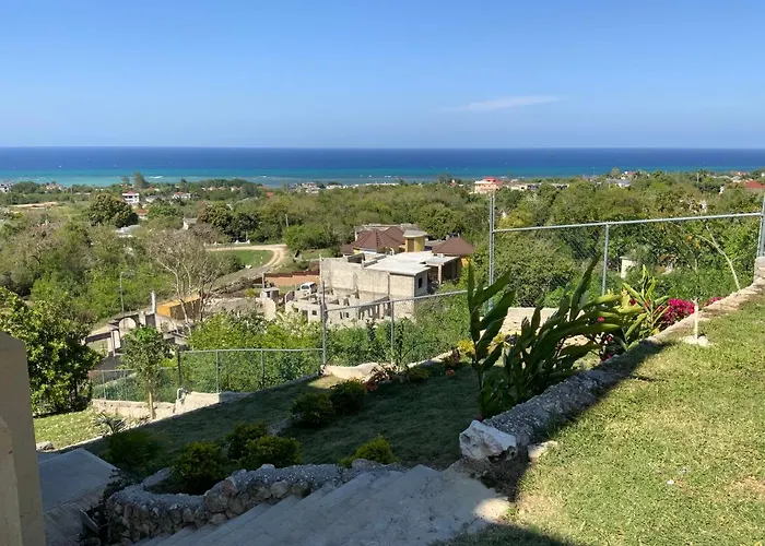 Poinciana House Montego Bay