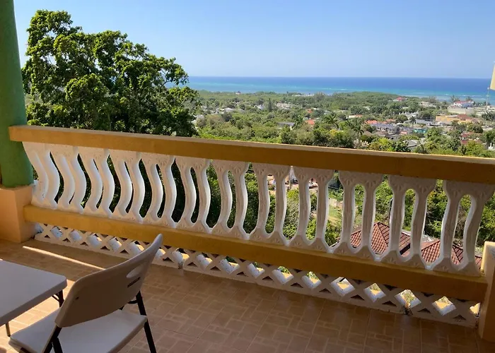 Poinciana House Holiday home